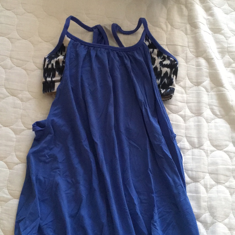 Lululemon tank with built in sport bra